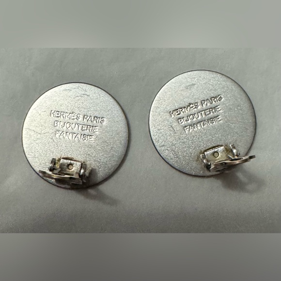 Hermès AUTHENTIC Bijouterie Fantaisie Clou de Selle Logo Silver Clip On Earrings - Picture 11 of 16